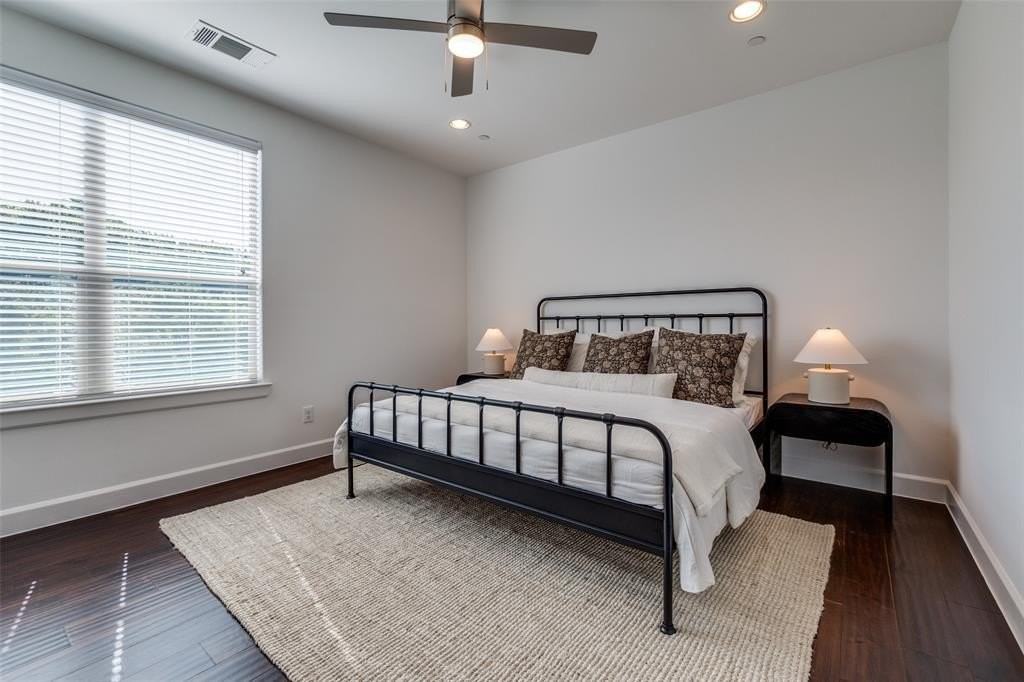 5830 Oram St #5 - Photo 4 of 18