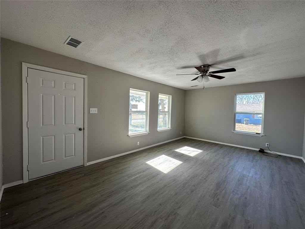 717 E Lamberth Rd - Photo 3 of 9