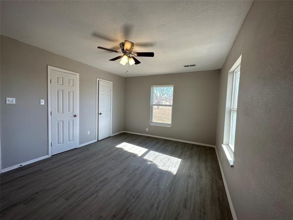 717 E Lamberth Rd - Photo 5 of 9