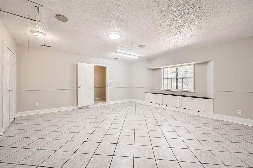 602 Carl C Senter St - Photo 5 of 11