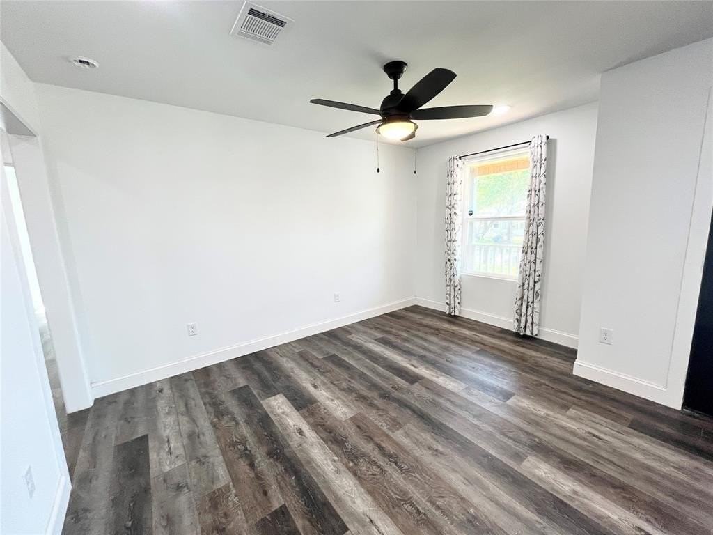 4136 Lisbon St - Photo 4 of 20