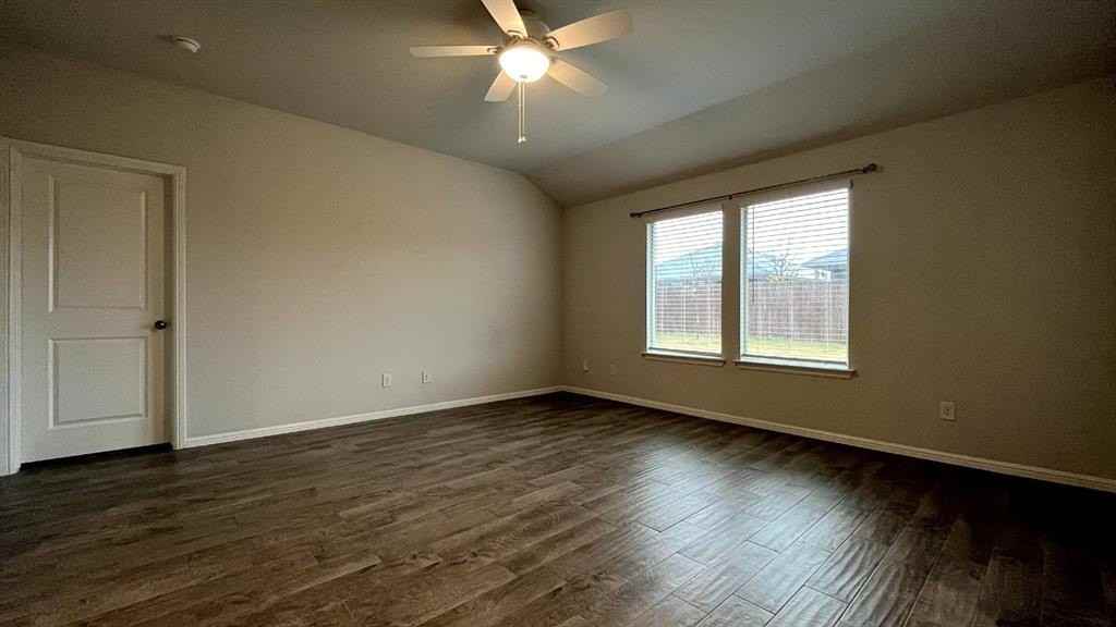 2321 Denmark Ln - Photo 6 of 19