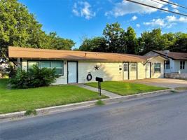 featured image of 1120 W Frey St