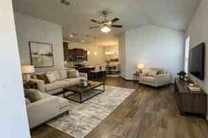 featured image of 2417 Northcreek Ln