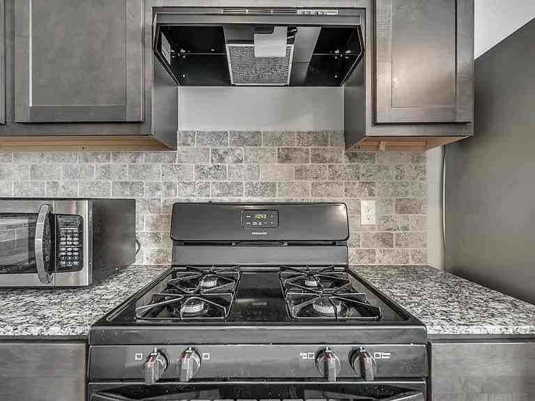 10712 Sw 23rd Pl - Photo 6 of 10