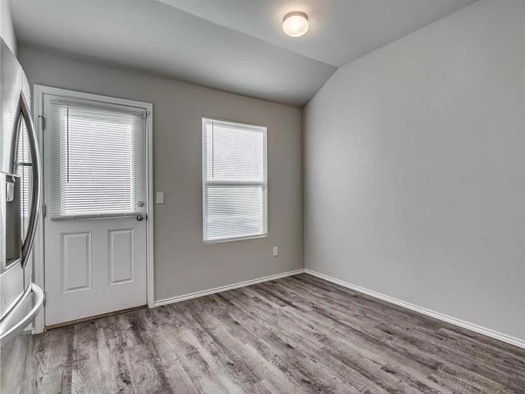 10712 Sw 23rd Pl - Photo 7 of 10