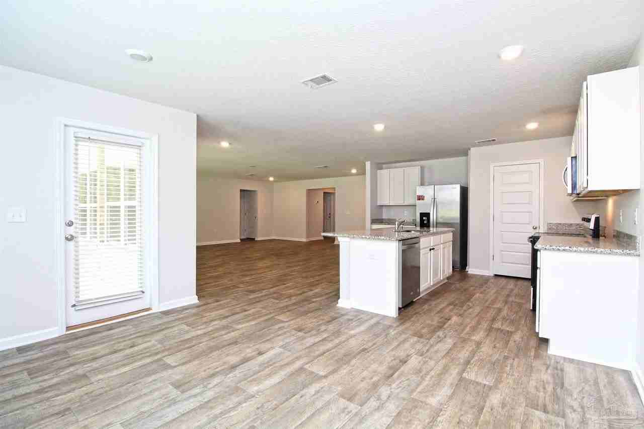 4650 Red Oak Dr - Photo 6 of 21