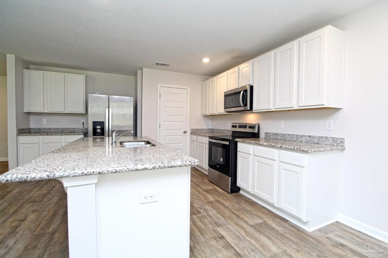 4650 Red Oak Dr - Photo 7 of 21