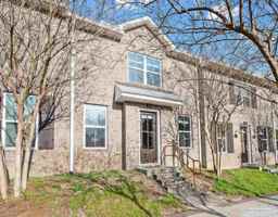 featured image of 248 N De Villiers St