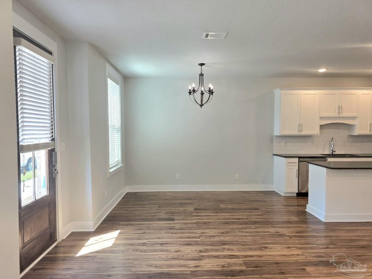 248 N De Villiers St - Photo 2 of 23