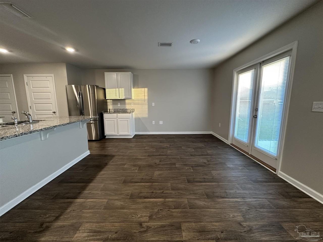 7540 Oak Lake Blvd - Photo 4 of 23