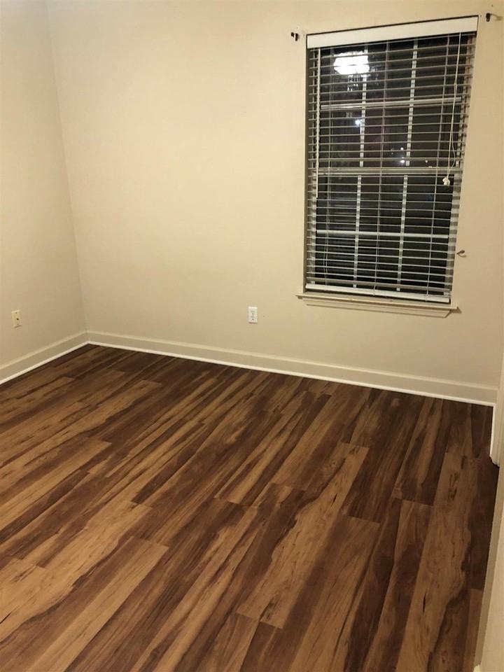 513 John M Long Ave Apt F - Photo 7 of 8