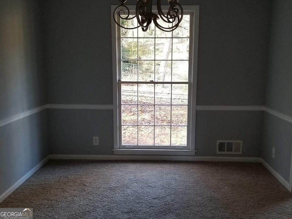 4077 Linda Ln Sw - Photo 3 of 11