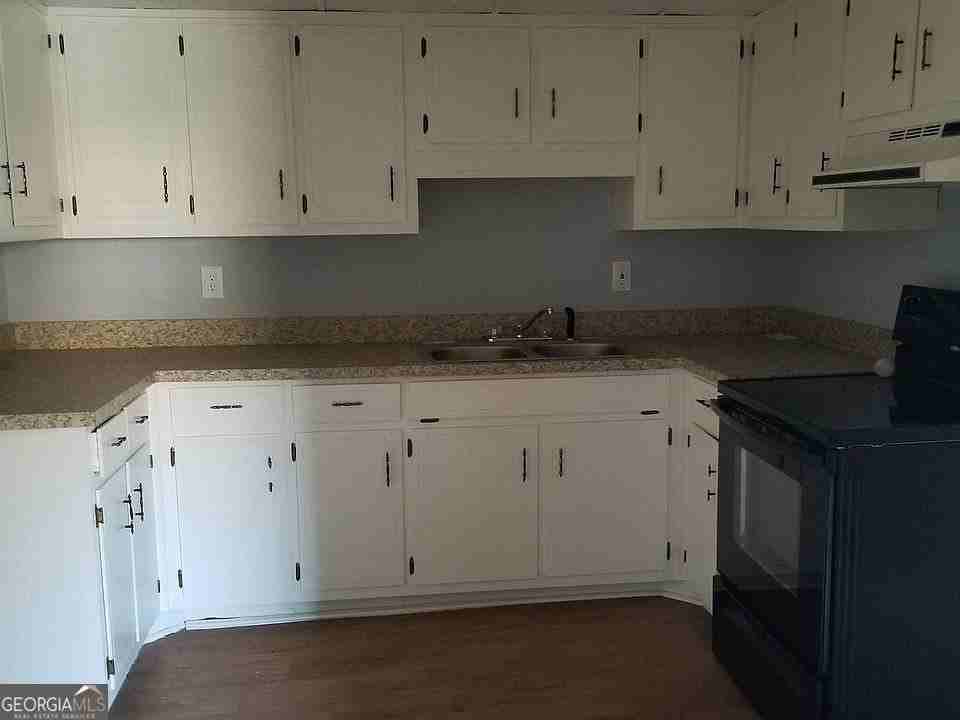 4077 Linda Ln Sw - Photo 4 of 11