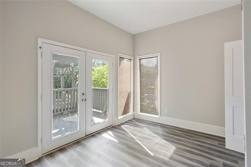 693 Myrtle St Ne - Photo 6 of 13