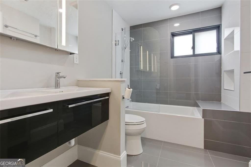 693 Myrtle St Ne - Photo 7 of 13