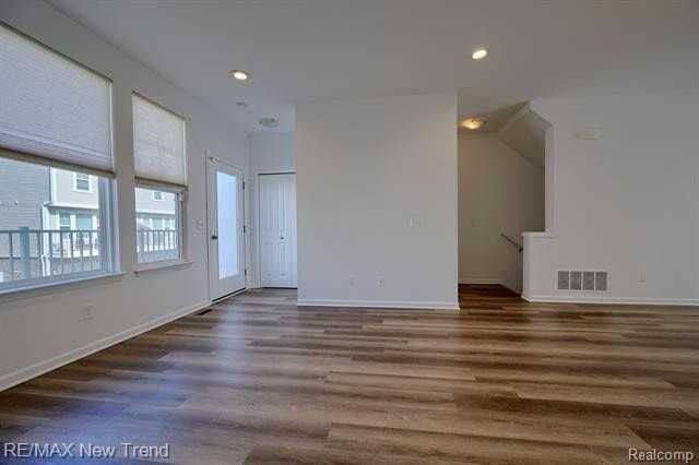 3293 Chambers W - Photo 5 of 28