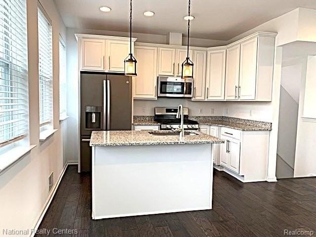 5939 Picall Dr - Photo 5 of 19