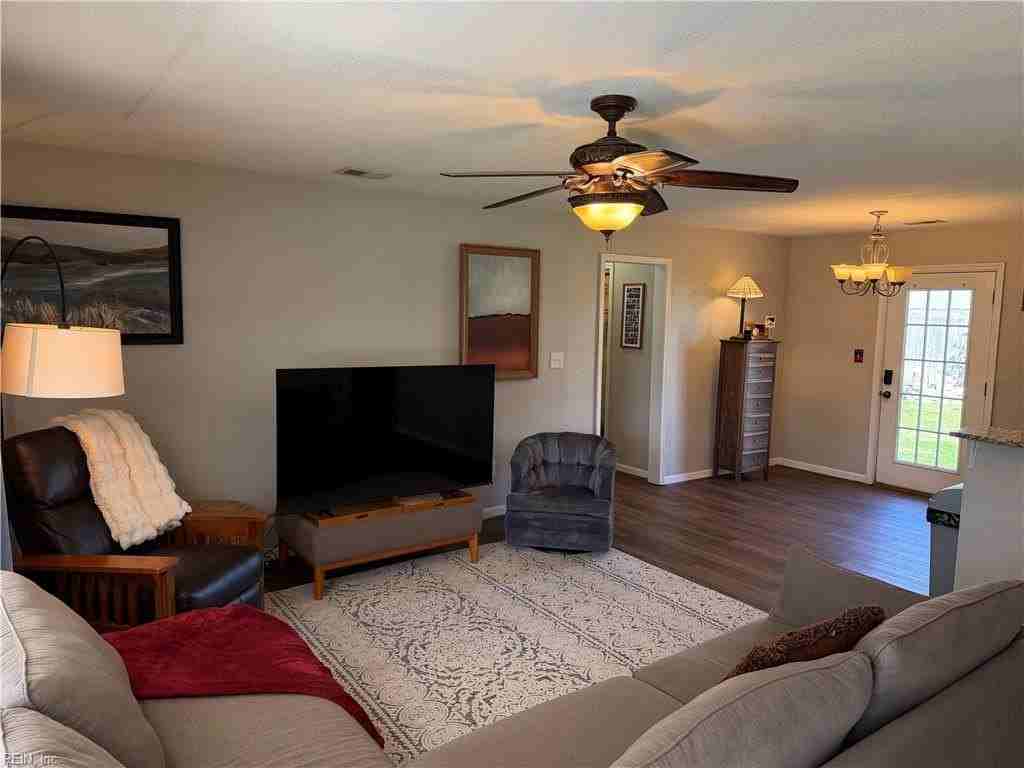 4900 Conestoga Rd - Photo 7 of 27