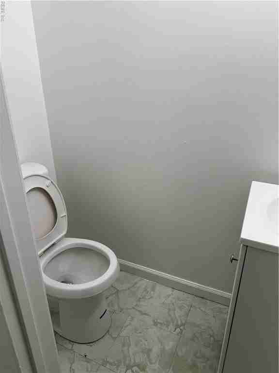 4433 Bennett Ln - Photo 4 of 20