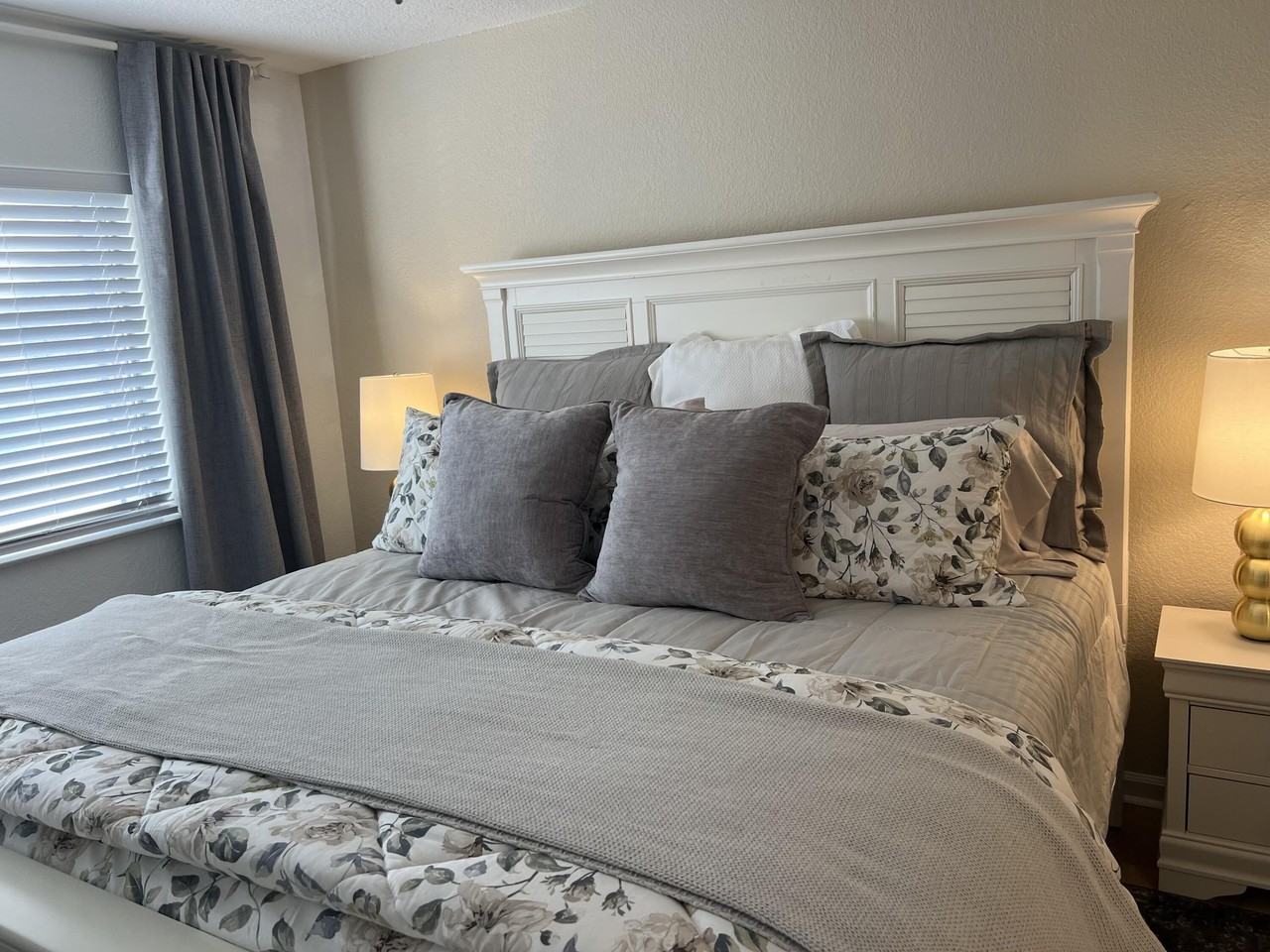 241 Sw Palm Dr Apt 203 - Photo 5 of 42