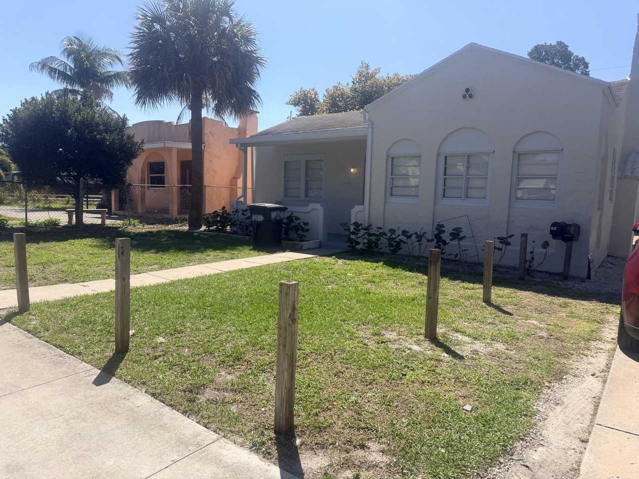 504 El Prado - Photo 2 of 17