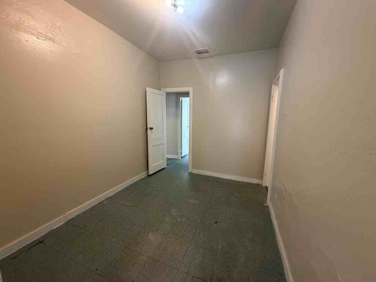 504 El Prado - Photo 6 of 17