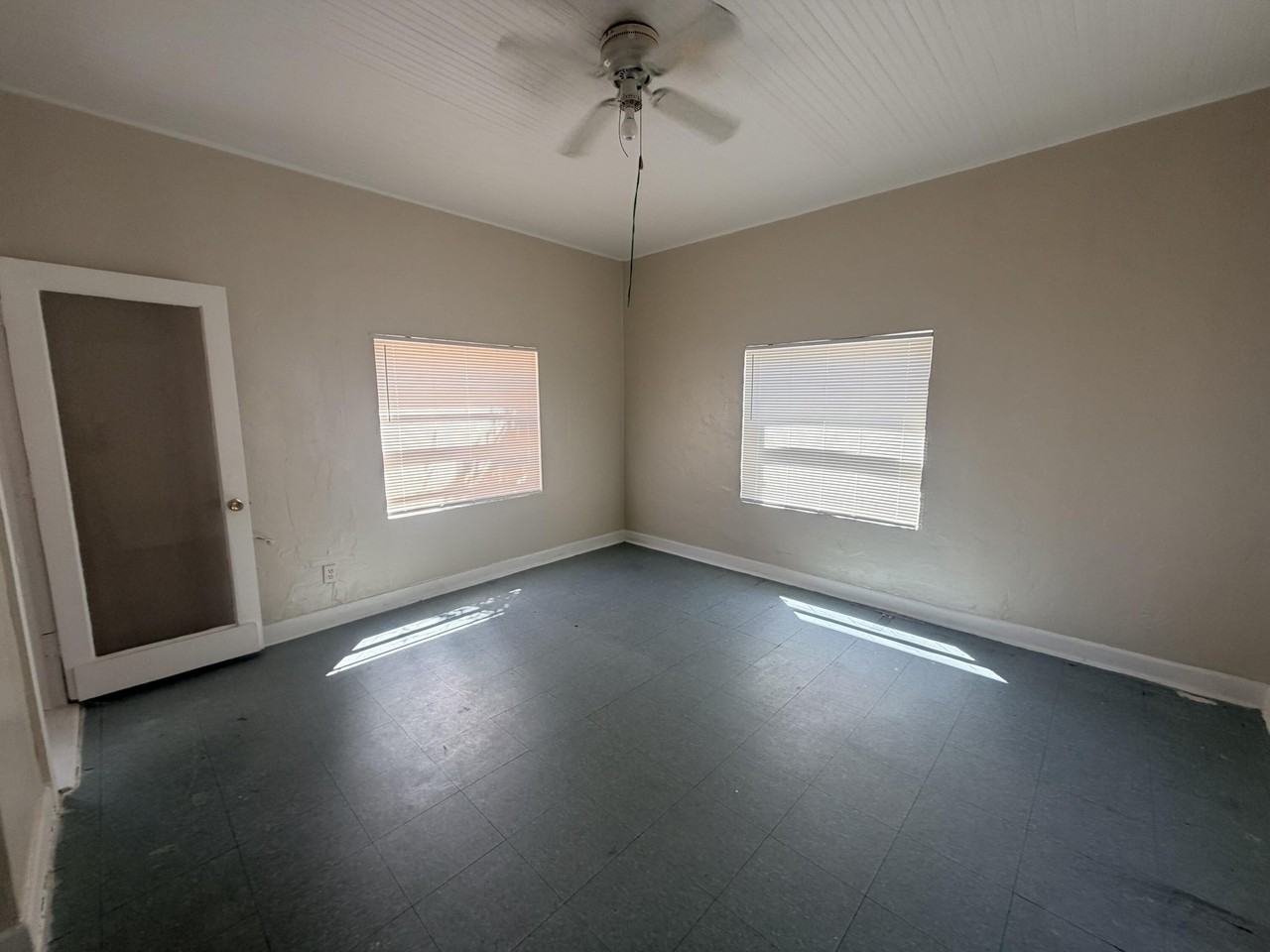 504 El Prado - Photo 7 of 17