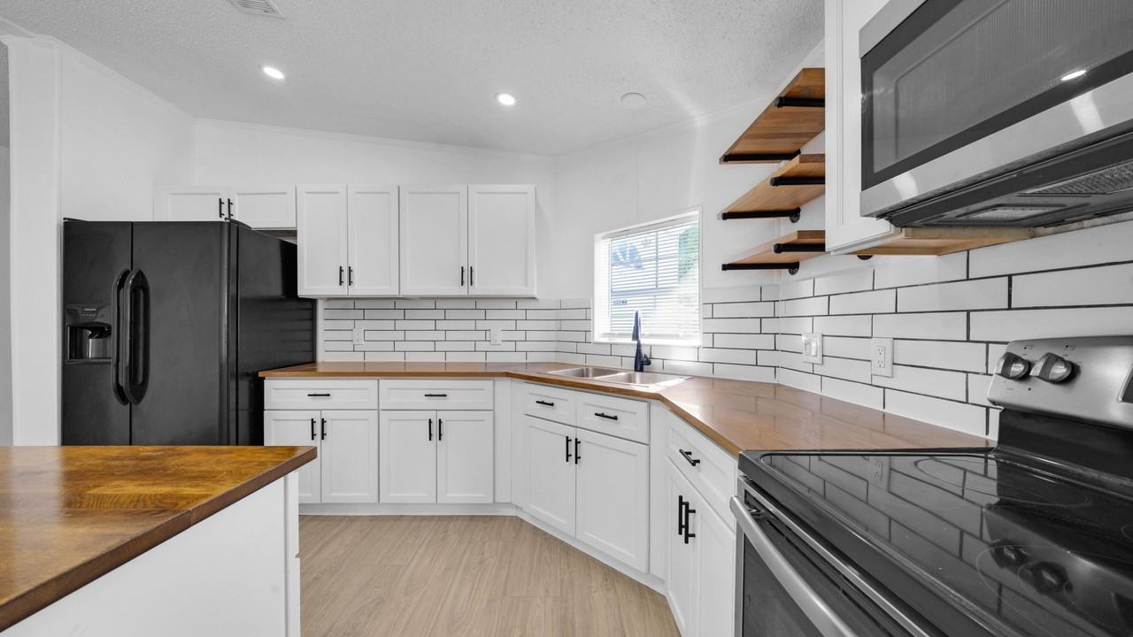 4905 Ne 2nd Way - Photo 6 of 20