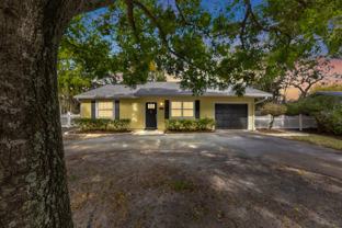 227 W Riverside Dr - Photo 1 of 1