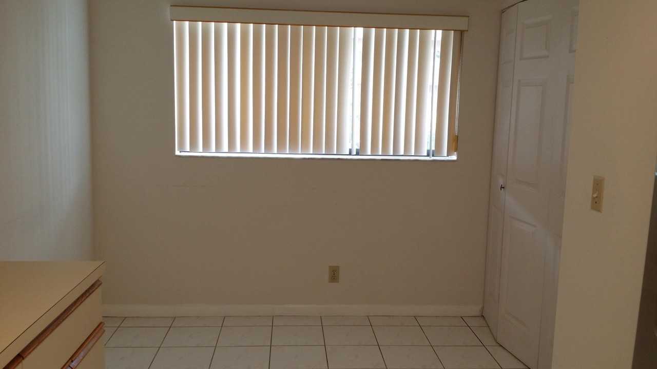 4725 Lucerne Lakes Blvd E Apt 106 - Photo 4 of 13