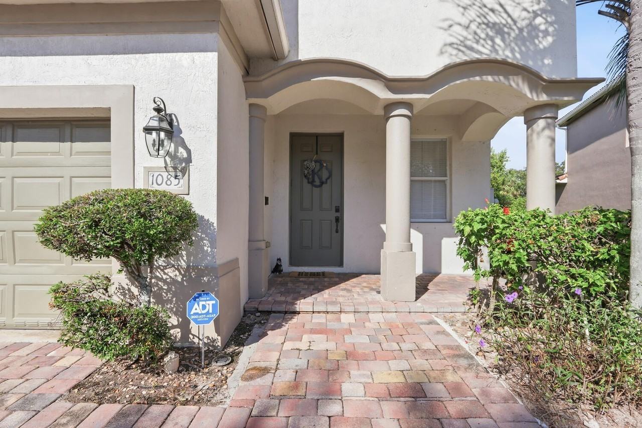 1085 Center Stone Ln - Photo 5 of 50