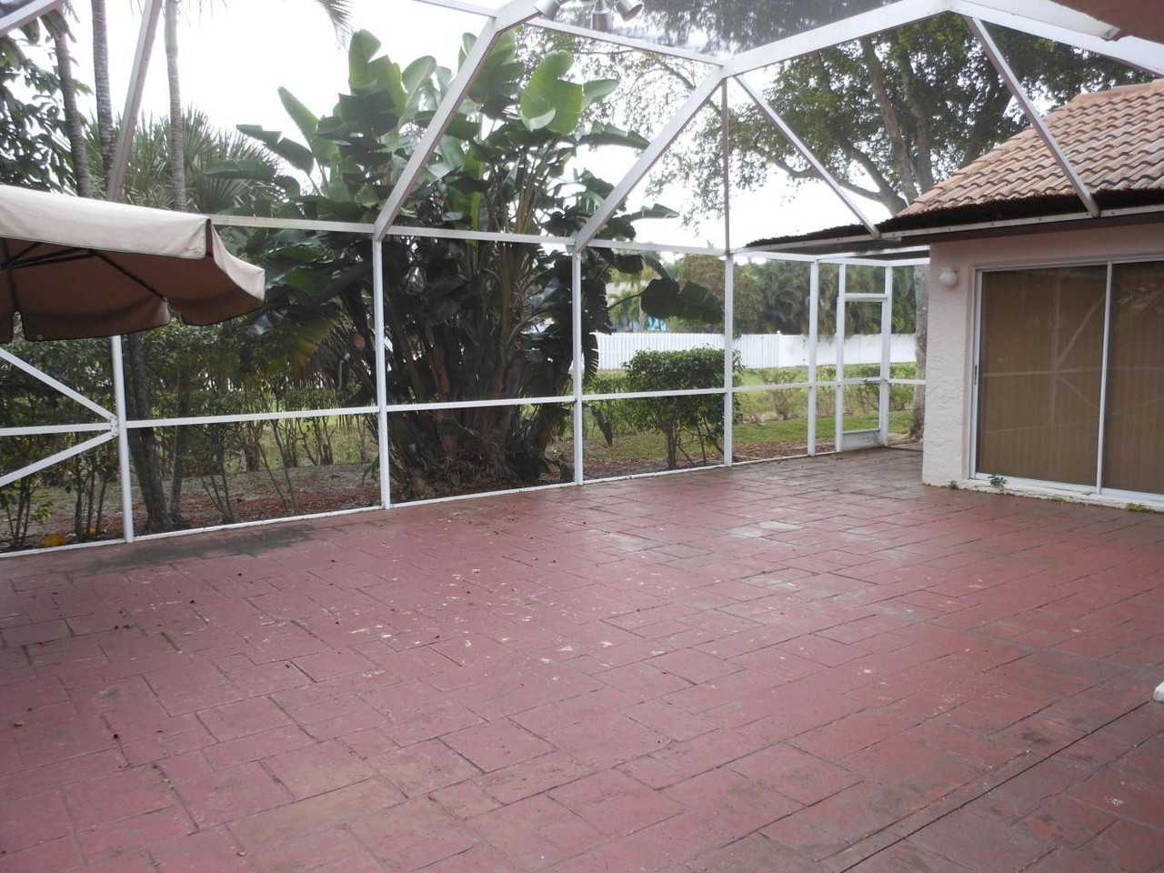 7296 Via Palomar - Photo 2 of 2