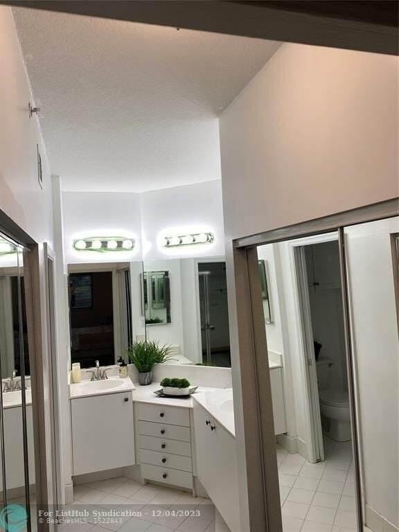 7755 Yardley Dr Apt 112 - Photo 6 of 10