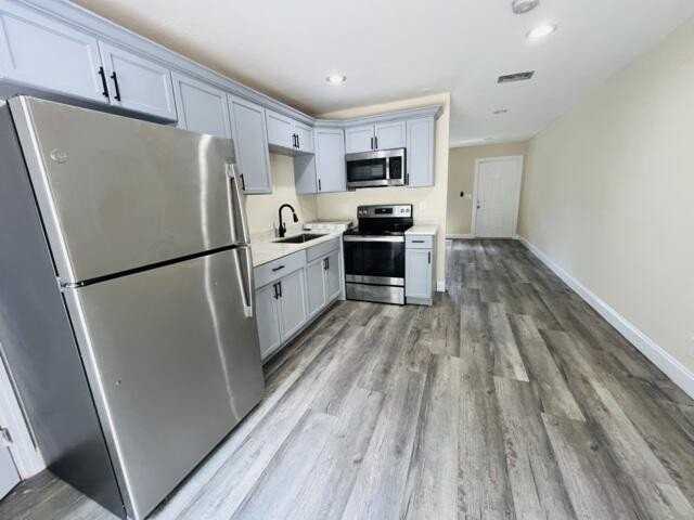 4195 Sanders Dr Unit 4197 - Photo 6 of 17