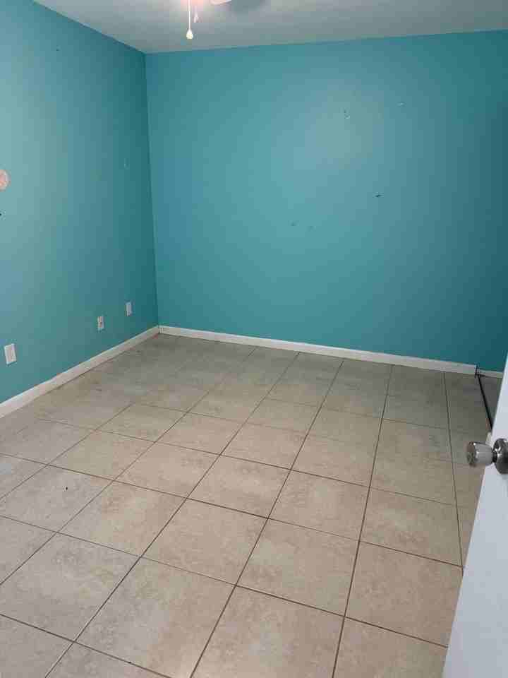 1456 Se Rivergreen Cir - Photo 5 of 8