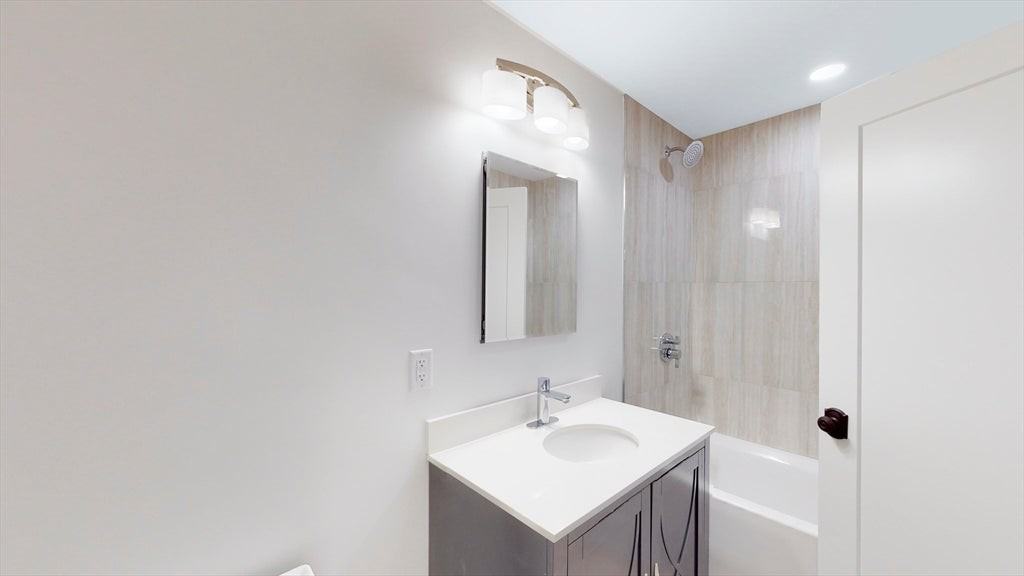 440 E 8th St - Photo 7 of 21