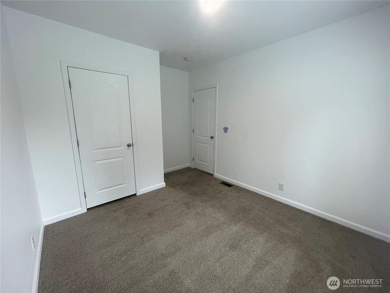 310 E Wood Ln - Photo 7 of 27