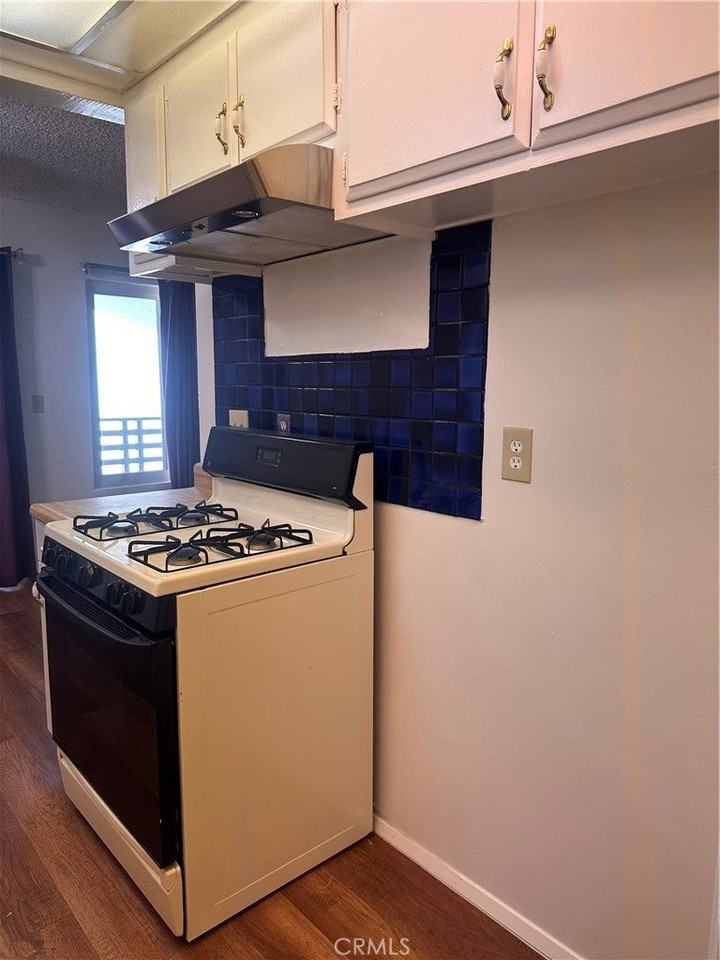 1350 W Lambert Rd - Photo 5 of 22