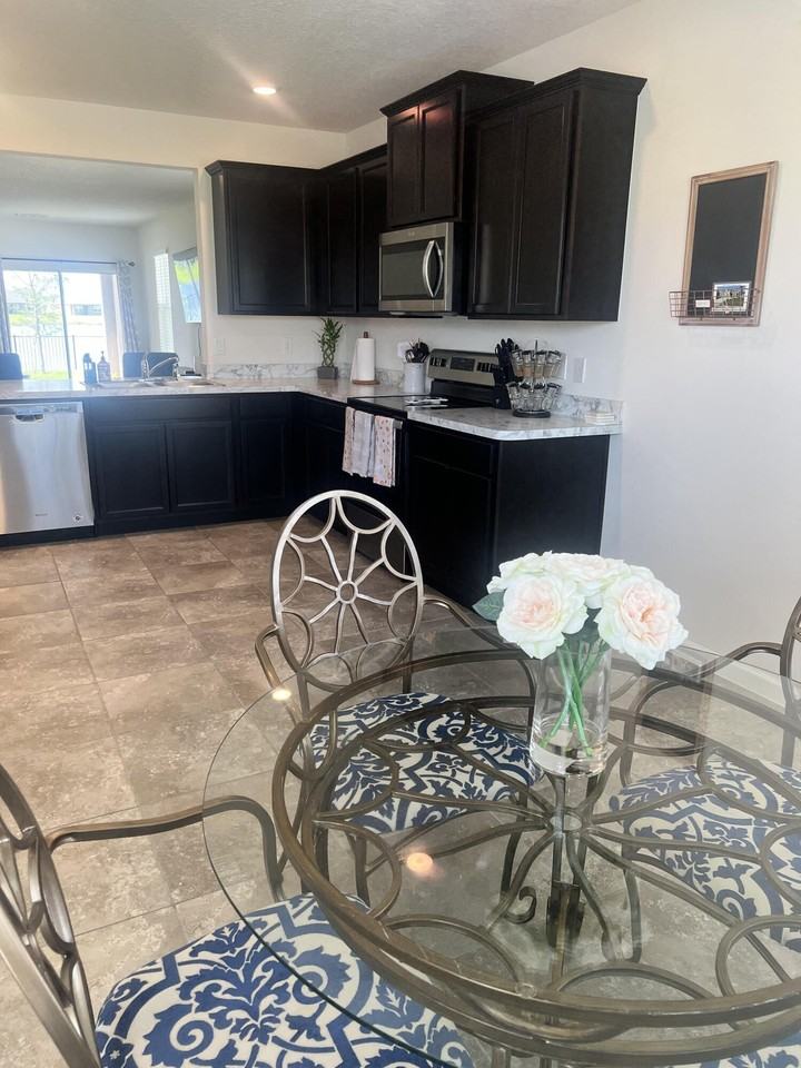 3213 Trinity Cir - Photo 4 of 20