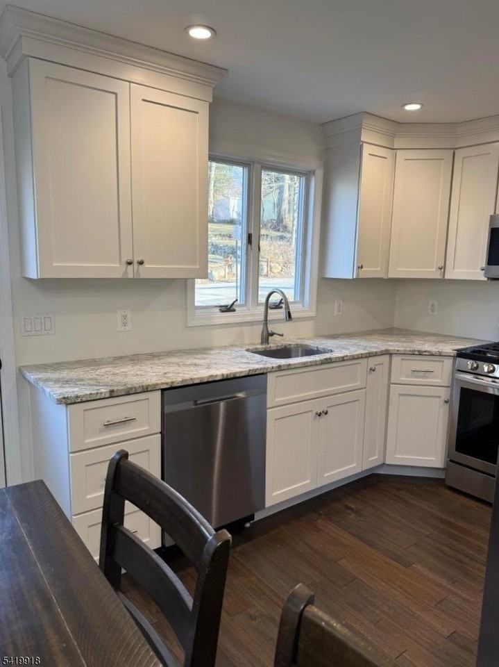 12 Bellot Rd - Photo 6 of 16