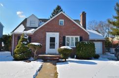 1558 Victoria St - Photo 1 of 1