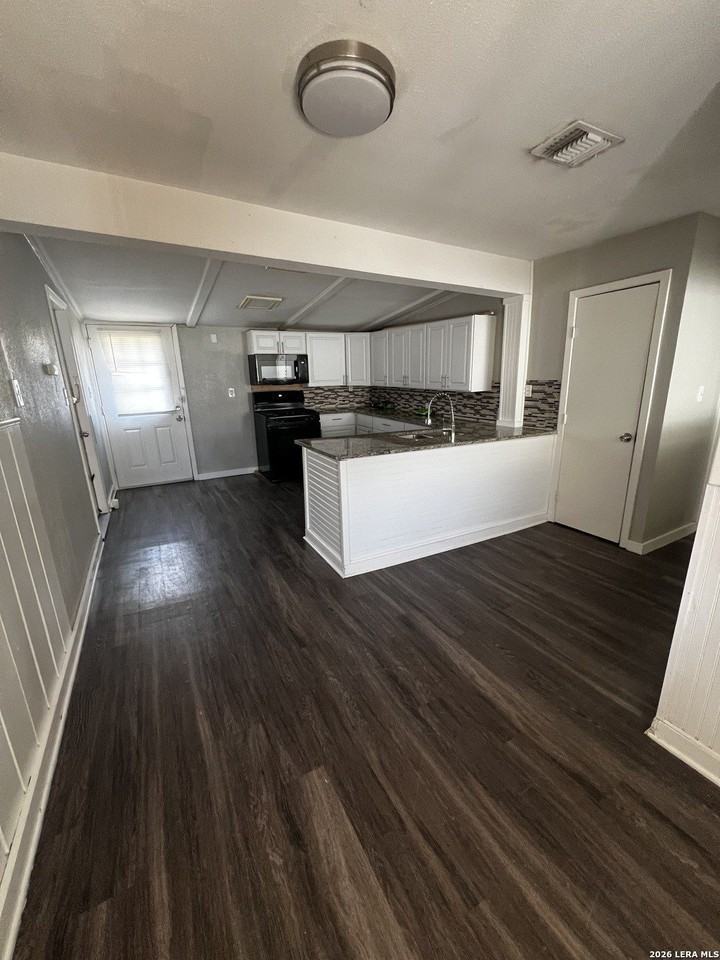 351 Overhill Dr - Photo 6 of 21