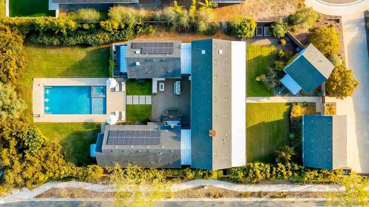 1245 Canton Ct - Photo 4 of 50