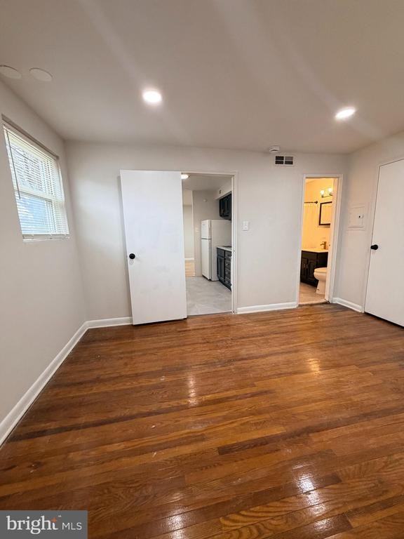 714 Rhawn St ##8 - Photo 2 of 5