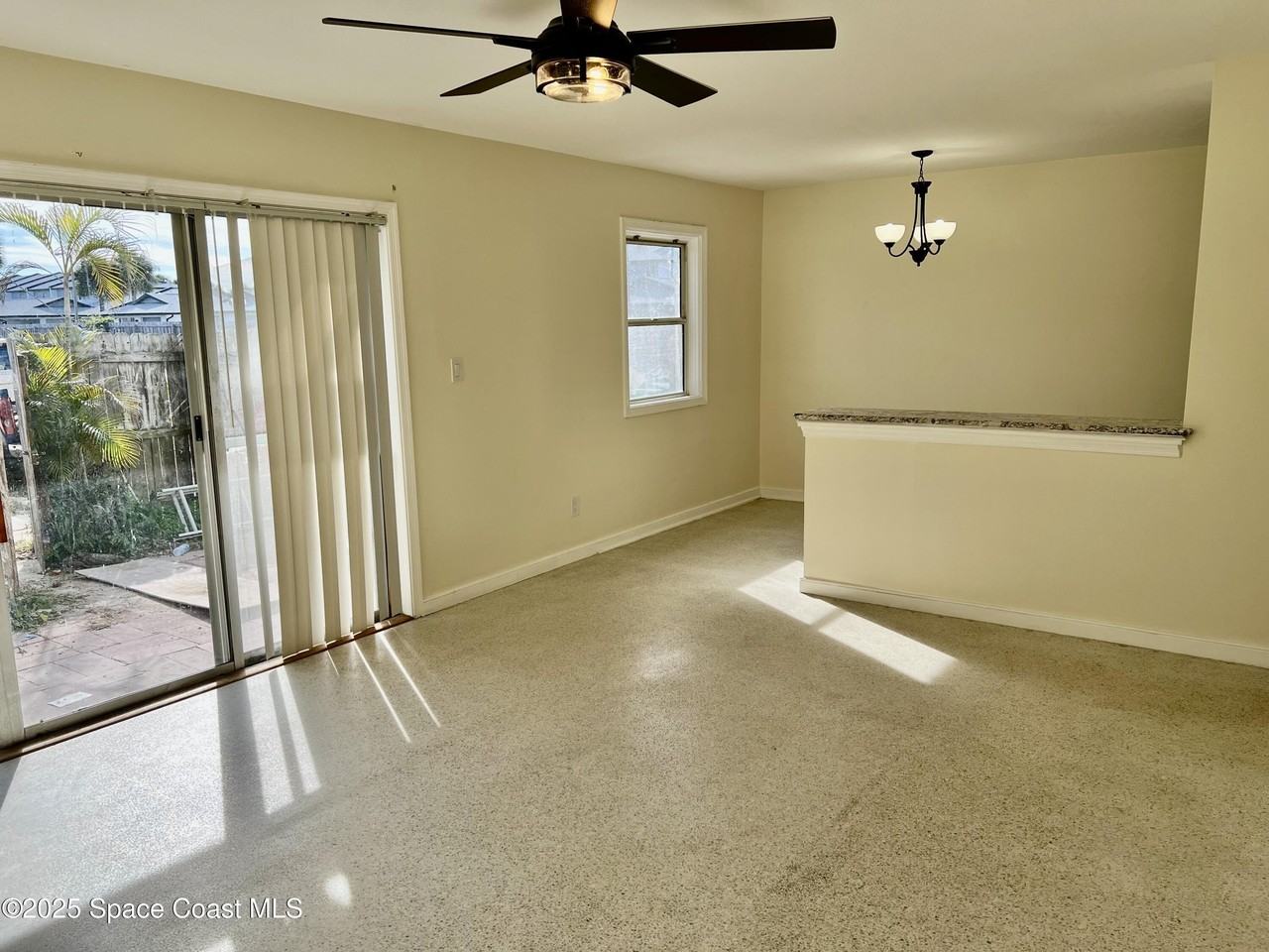 931 Palm Springs Blvd Apt B - Photo 2 of 19