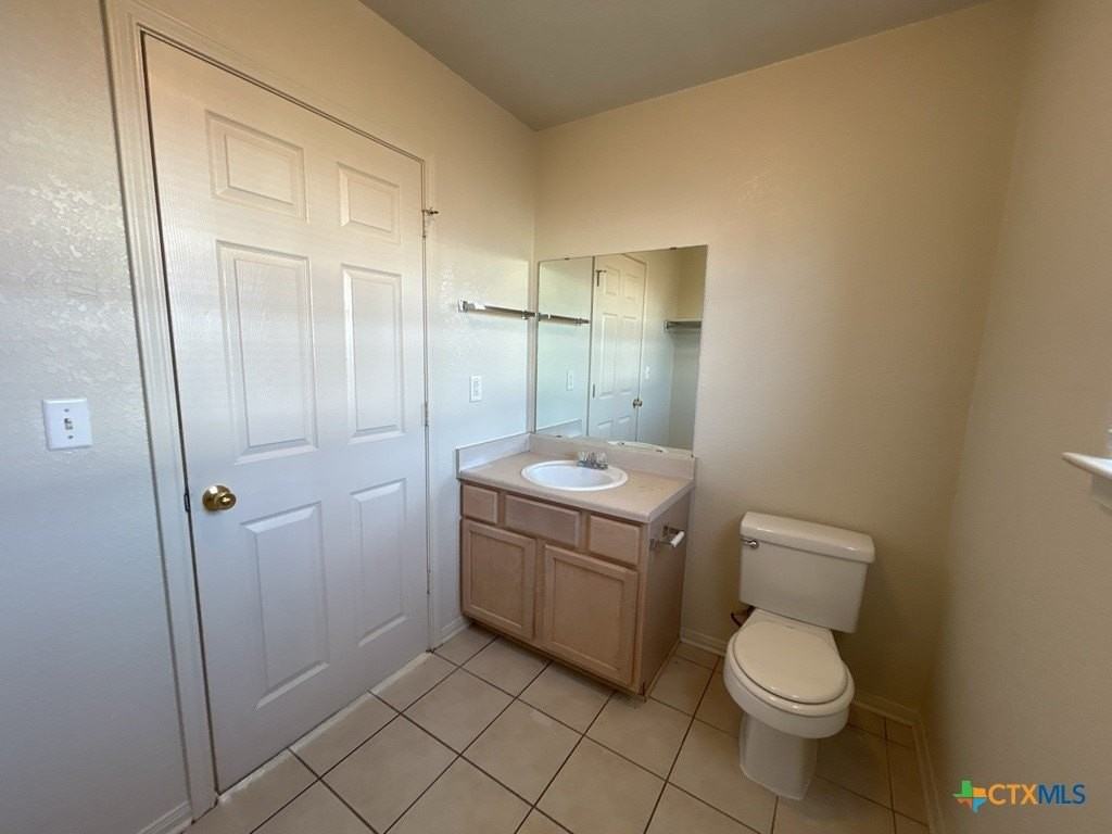 2803 Cantabrian Dr Apt C - Photo 5 of 11