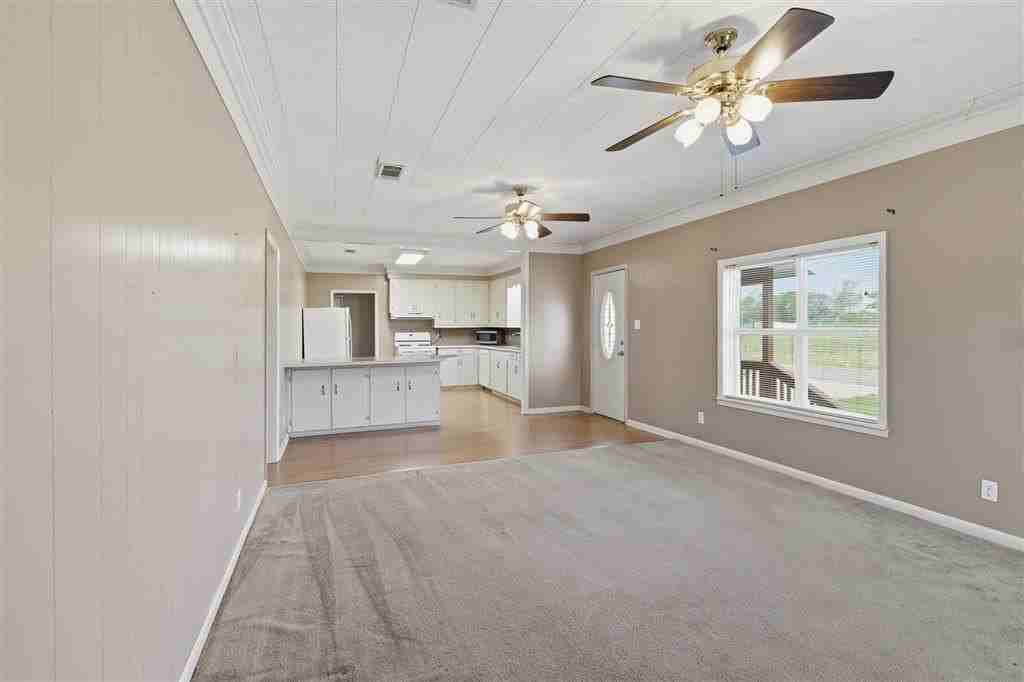 1313 W Parish Rd - Photo 4 of 15