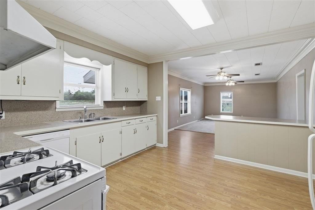 1313 W Parish Rd - Photo 6 of 15