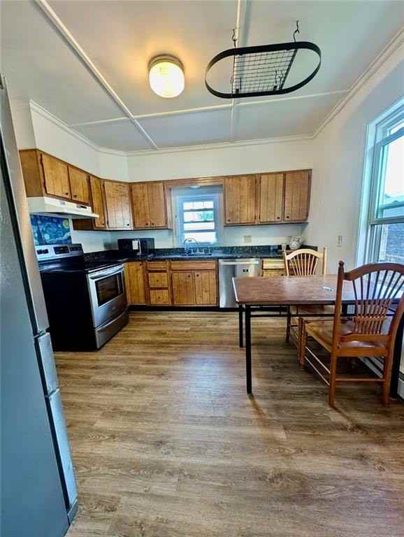 18 Bedlow Ave - Photo 7 of 15